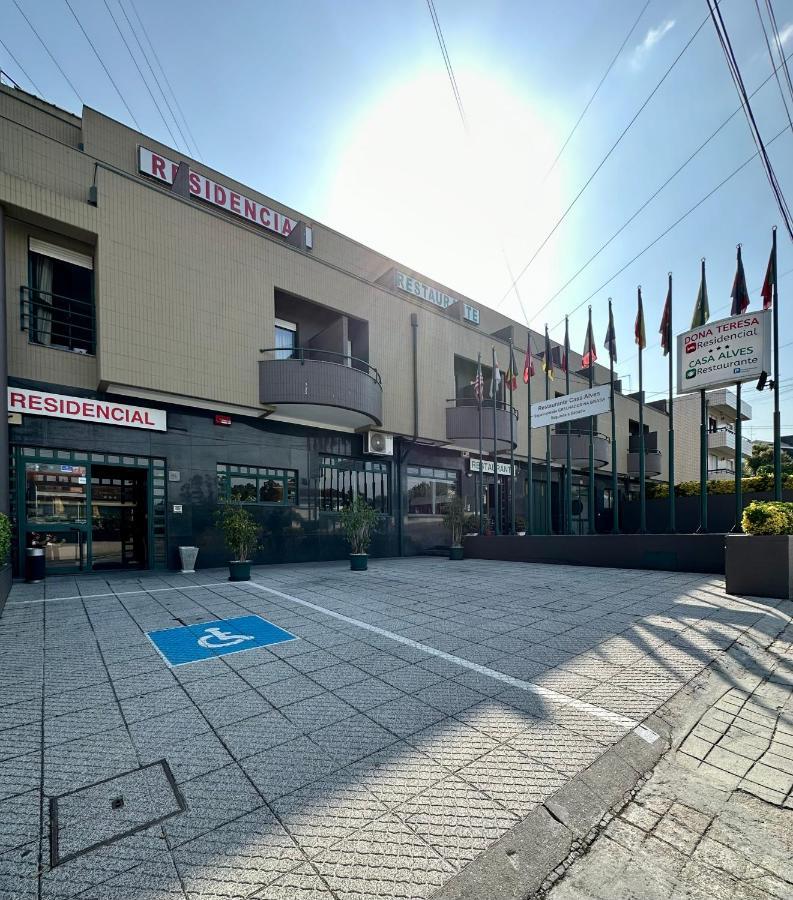 Residencial Dona Teresa Hotel Maía Eksteriør billede